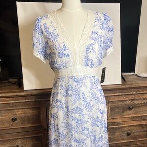 Taylor White and Blue Lace Maxi Dress